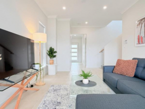 Harmony Heights 4 Beds Villa at Rochedale